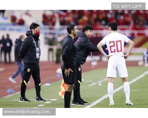 满脑子骚操作的国足球星如何在赛场上演绎奇迹般逆袭与成长