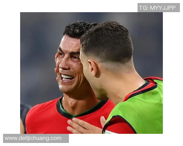 葡萄牙足球明星的崛起与传奇历程：从费尔南多·桑托斯到C罗的辉煌征程