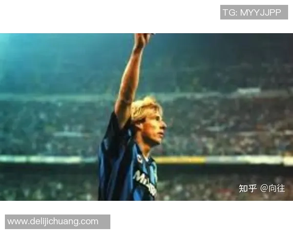 足球6号球星进球后的经典庆祝手势解析与背后寓意探讨 足球6号球星进球后的经典庆祝手势解析与背后寓意探讨